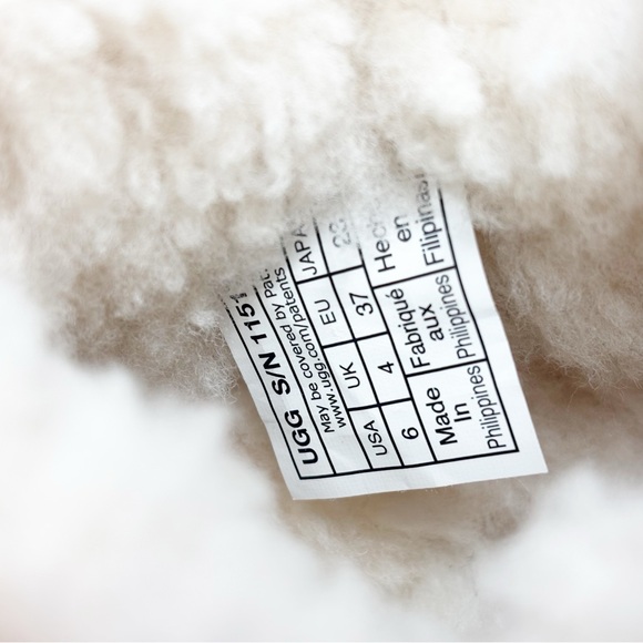 UGG Braid Boot 6 - Picture 5 of 7